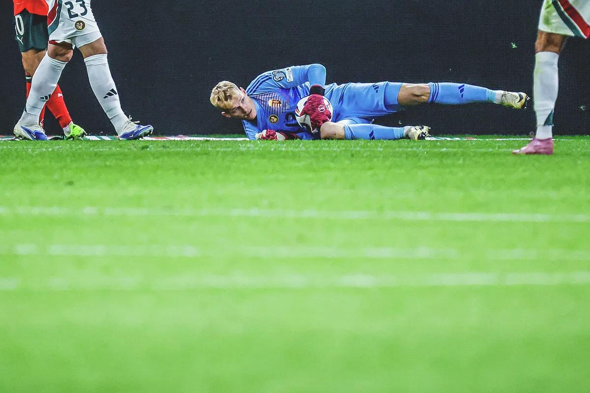 开云体育保障-匈牙利门将：儿时就梦想扑出C罗点球，这次判断对了但未扑出