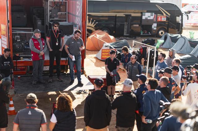 1767274315907052946.jpg 20260101DAK2007.jpg