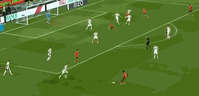 1760484159982019428.gif 2-1C罗.gif