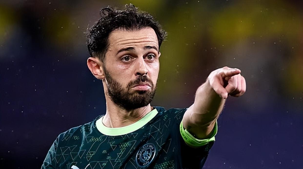 开云体育博彩-老来俏！曼城功勋中场巨星今夏自由身离队，引得意甲两大豪强疯抢