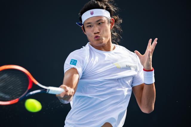 张奔斗：终于轻松赢一回，张之臻很会用赛点自黑