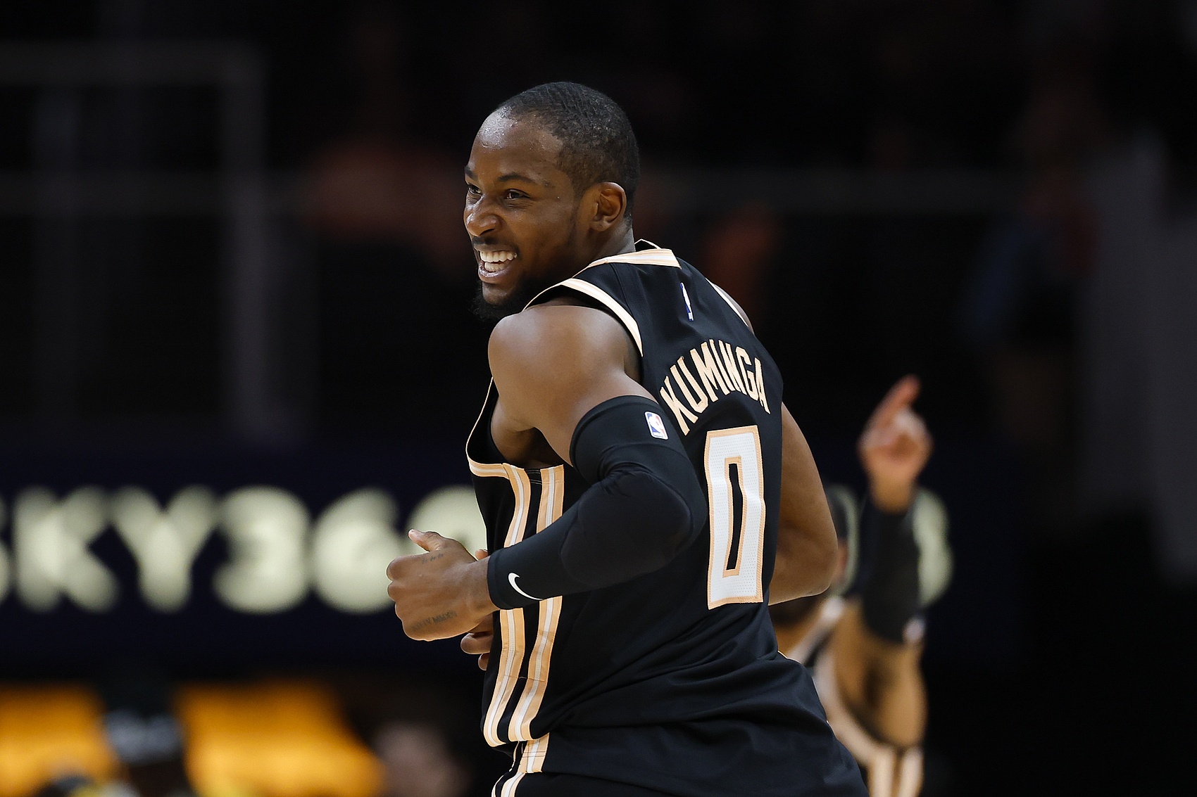 开云体育博彩-帕金斯：勇士过早放弃了库明加 库里知道其潜力巨大 只有科尔不信