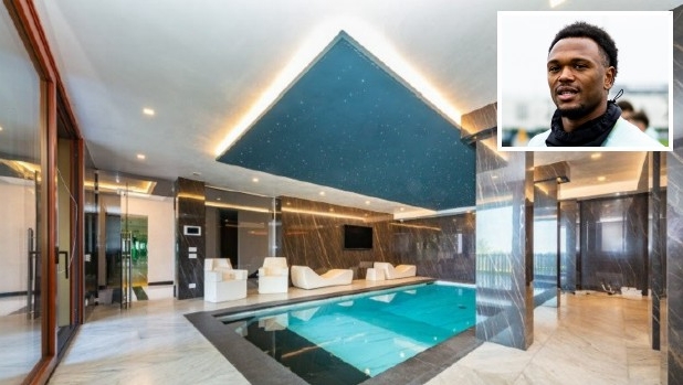 开云体育保障-米体：奥蓬达搬进C罗博格巴住过的别墅 占地1000平米+300平米花园