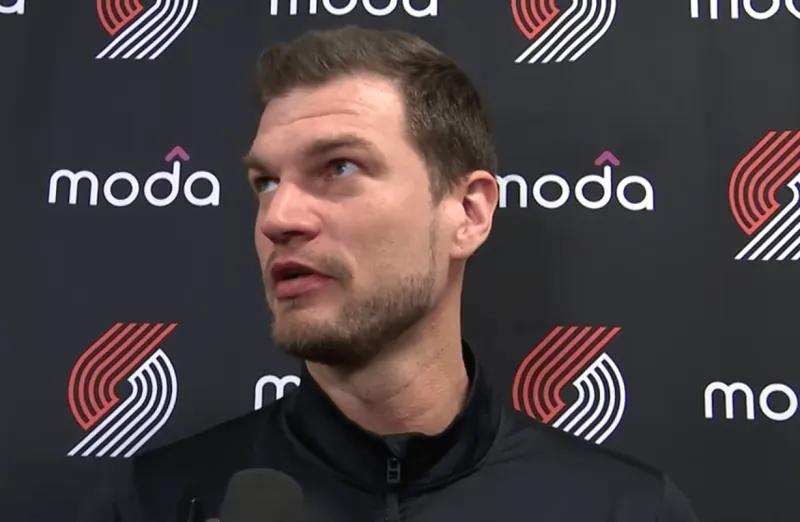 开云体育保障-斯普利特再谈杨瀚森！直指三点提升，但基本都是空话，还需努力！