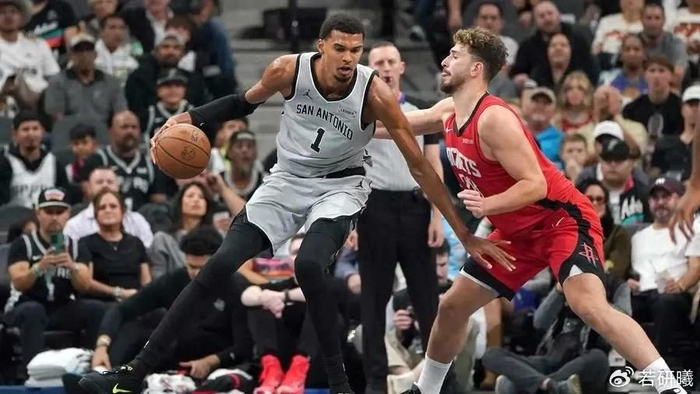 kaiyun app-狂输66分！申京成火箭漏洞，美媒晒防守数据，谢泼德确实被冤枉了|卡佩拉|马刺|凯文·杜兰特|圣安东尼奥马刺队|阿尔佩伦-申京_新浪新闻